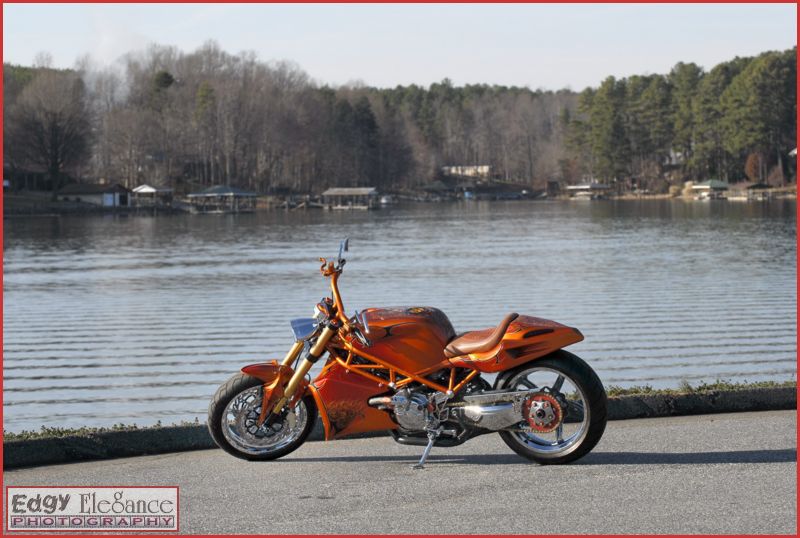 bike-20110226-rcp-ducati-orange-007_resize.jpg