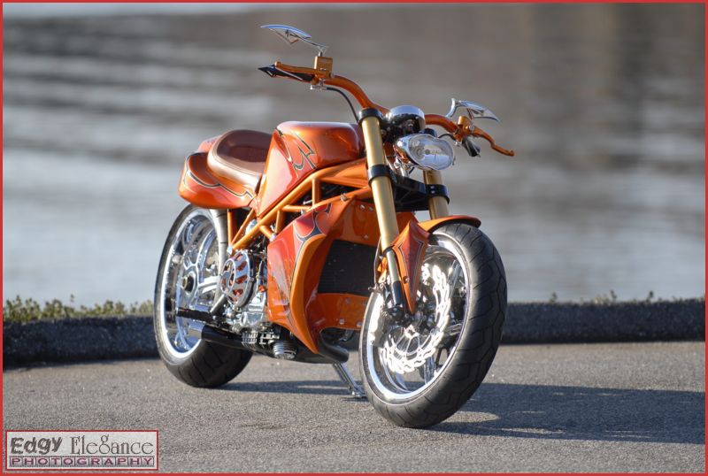 bike-20110226-rcp-ducati-orange-036_resize.jpg