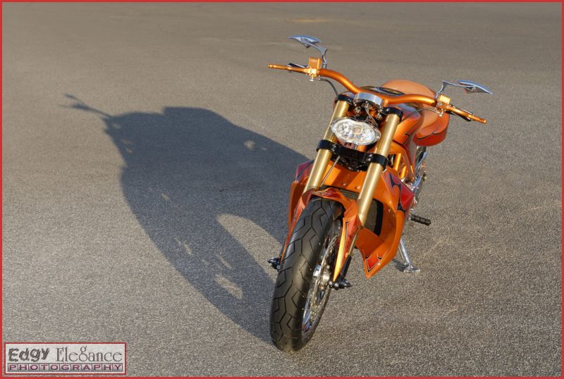 bike-20110226-rcp-ducati-orange-149_resize.jpg