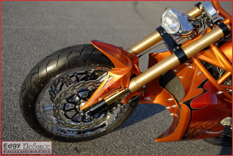 bike-20110226-rcp-ducati-orange-155_resize.jpg