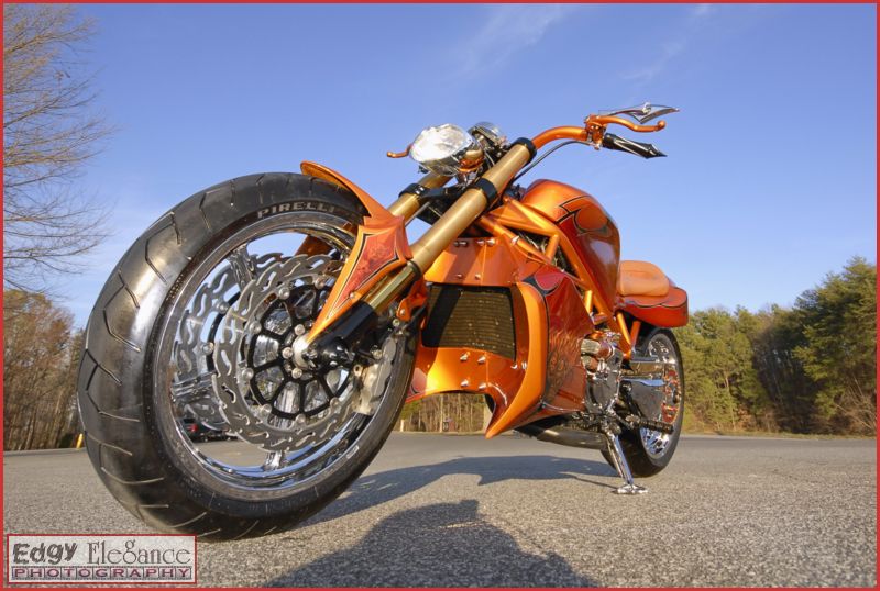 bike-20110226-rcp-ducati-orange-159_resize.jpg