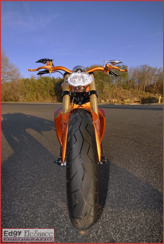 bike-20110226-rcp-ducati-orange-173_resize.jpg