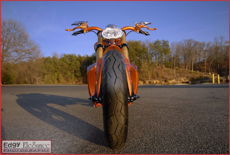 bike-20110226-rcp-ducati-orange-183_resize.jpg