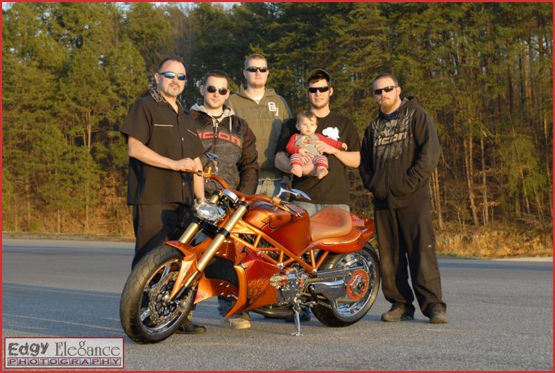 bike-20110226-rcp-ducati-orange-205_resize.jpg