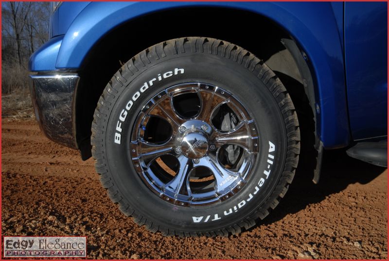 toyota-tundra-new-wheels-tires-2011-326.jpg